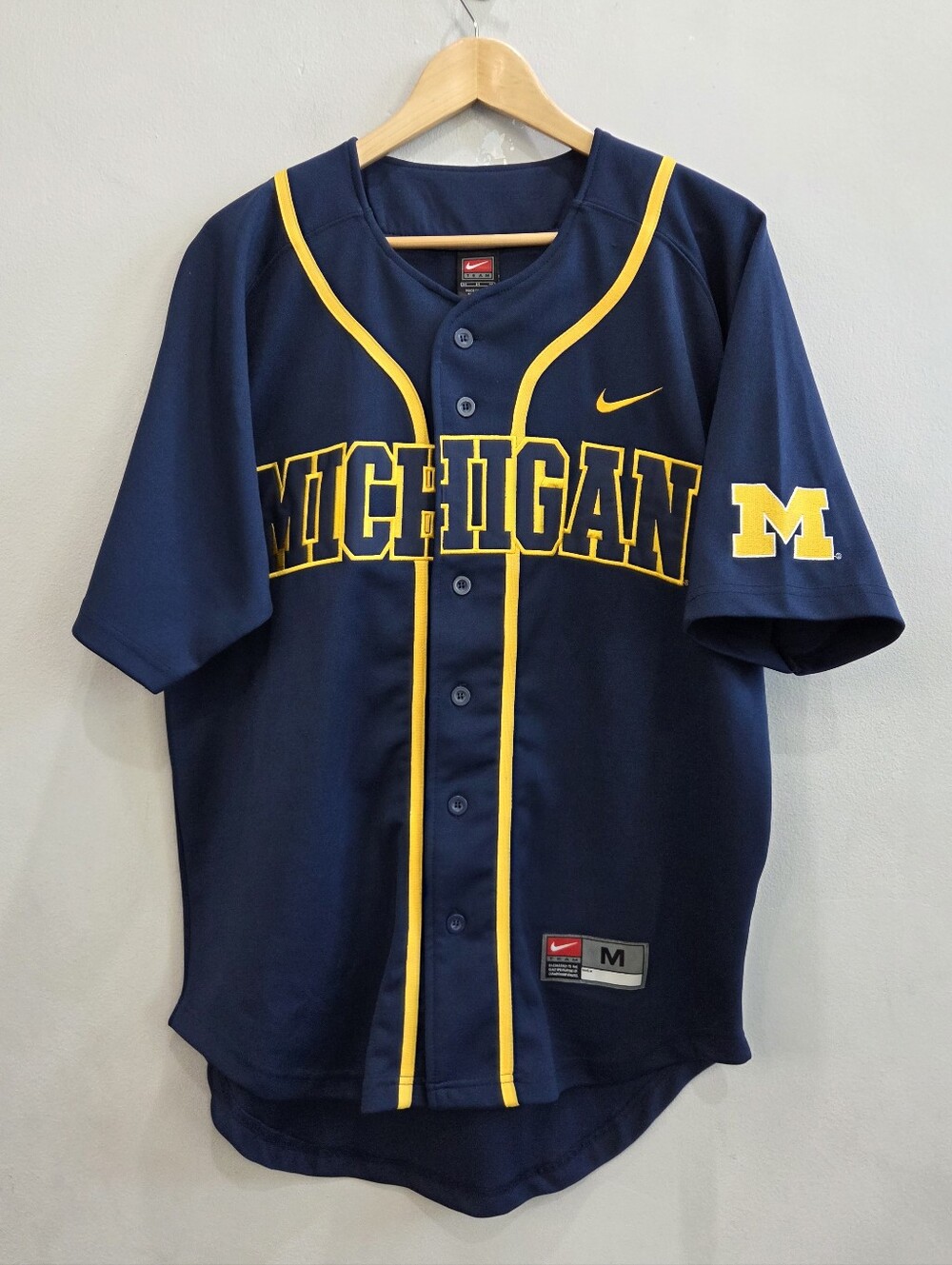 Nike Team Michigan Wolverines Baseball Jersey Full Button Men's Size Medium